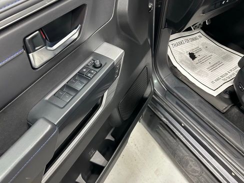 Used 2025 Toyota Tundra Platinum w/ TRD Off-Road Package AWD/4WD image 9