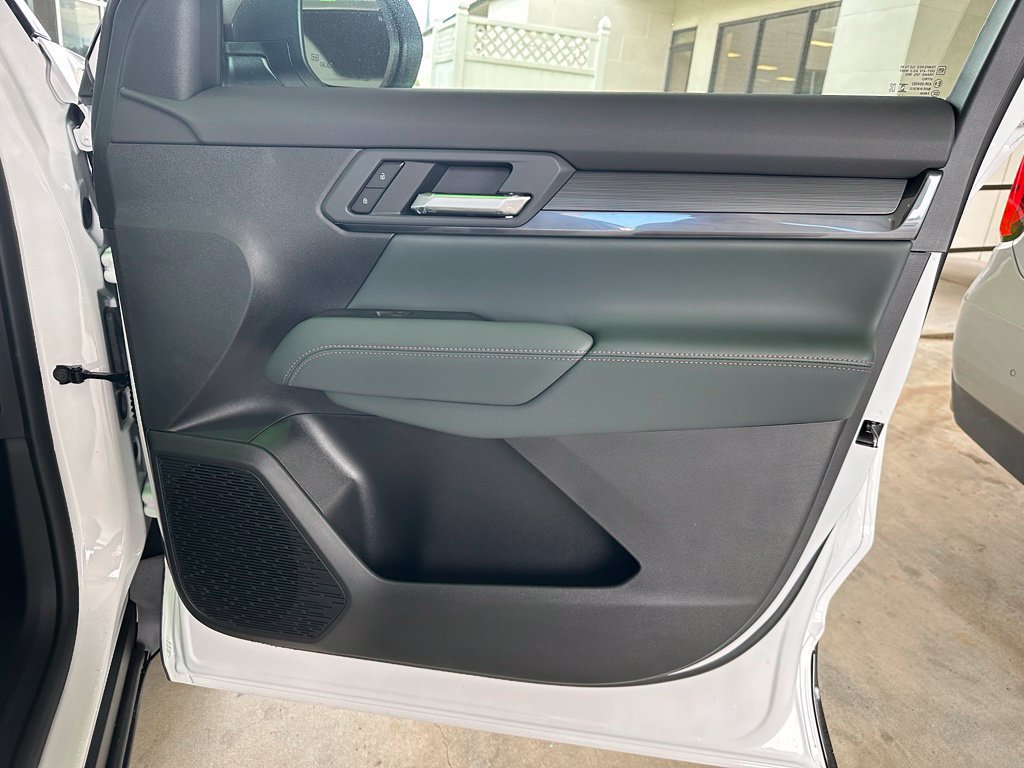 New 2027 GMC Terrain AT4 w/ Convenience Package III AWD/4WD image 35