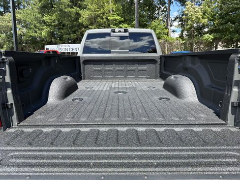 New 2026 RAM 3500 Laramie AWD/4WD image 22