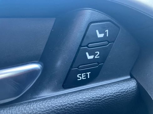 Used 2022 Toyota RAV4 XSE w/ Premium Package AWD/4WD image 12