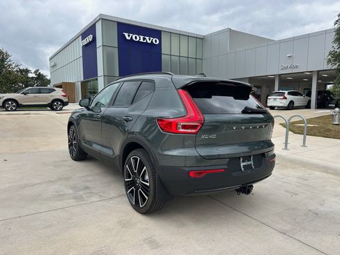 Used 2026 Volvo XC40 B5 Ultra w/ Protection Package Premier image 4