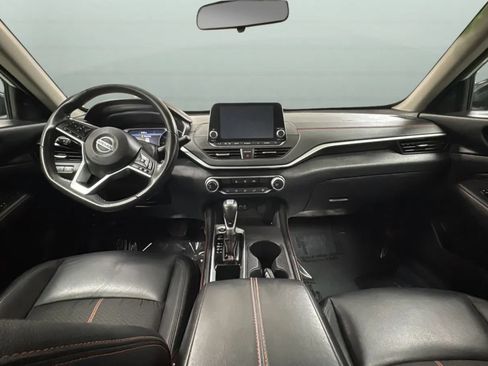 Used 2022 Nissan Altima 2.5 SR FWD image 9