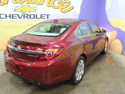 Used 2017 Buick Regal Premium w/ Driver Confidence Package #1 FWD image 8