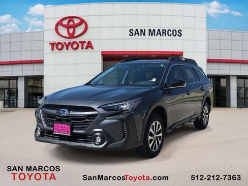 Used 2023 Subaru Outback Premium AWD/4WD image 1