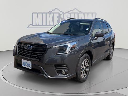 Used 2023 Subaru Forester Premium AWD/4WD image 1