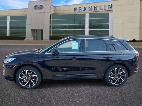 New 2025 Lincoln Corsair Grand Touring image 4