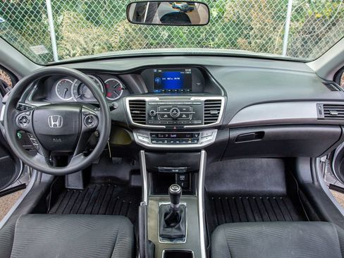 Used 2015 Honda Accord LX image 18