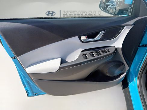 Used 2022 Hyundai Kona SEL w/ Convenience Package image 17