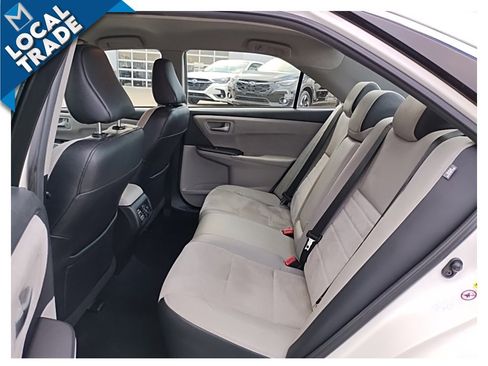 Used 2015 Toyota Camry XSE image 42