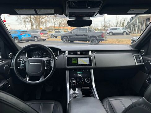 Used 2019 Land Rover Range Rover Sport SE image 35