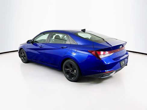 Used 2021 Hyundai Elantra SEL image 5