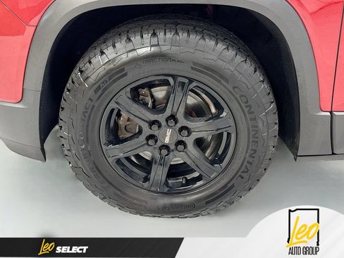 Used 2021 GMC Acadia AT4 w/ Technology Package AWD/4WD image 37