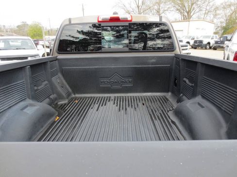 Used 2016 Chevrolet Colorado Z71 AWD/4WD image 7
