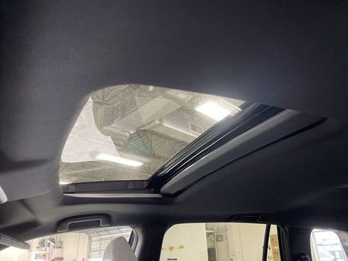 Used 2023 Honda Passport EX-L image 22