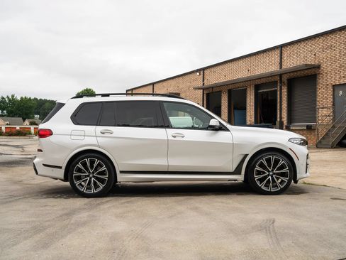 Used 2021 BMW X7 M50i AWD/4WD image 11