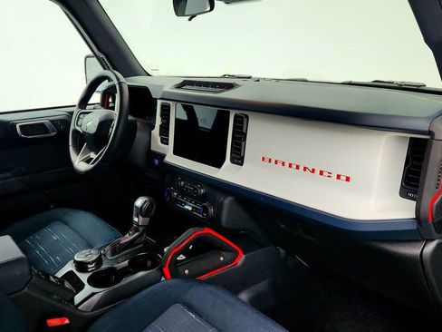 Used 2025 Ford Bronco Heritage Edition image 24