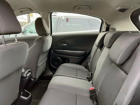 Used 2020 Honda HR-V LX image 12