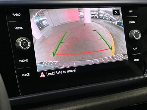 Used 2023 Volkswagen Taos SE w/ Panoramic Sunroof Package AWD/4WD image 28