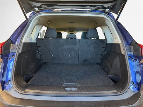 Used 2023 Nissan Rogue S image 25