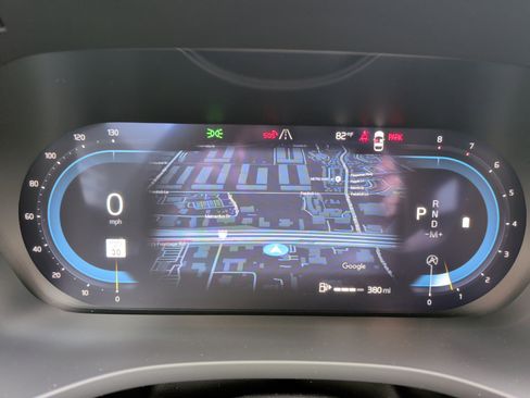 Used 2025 Volvo XC60 B5 Plus image 21