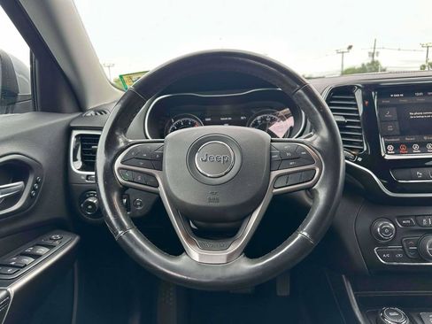 Used 2019 Jeep Cherokee Limited AWD/4WD image 14