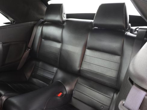 Used 2013 Ford Mustang GT Premium RWD image 9
