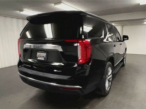 Certified 2023 GMC Yukon SLT w/ SLT Luxury Package image 8