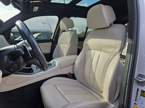 Certified 2022 BMW X5 xDrive40i w/ M Sport Package image 14