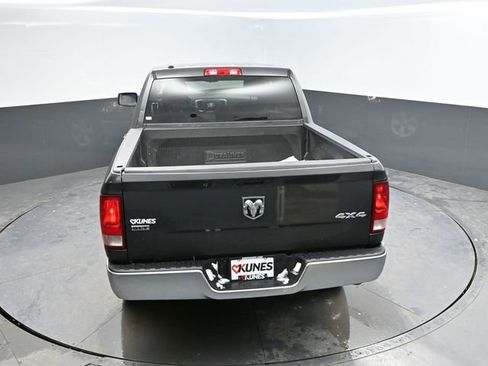 Used 2023 RAM 1500 Classic SLT AWD/4WD image 38