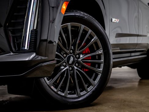 Used 2024 Cadillac Escalade V image 25