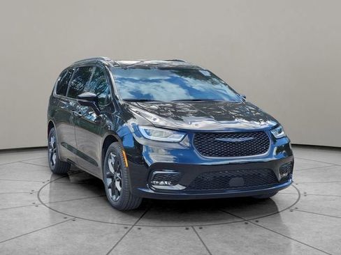 New 2026 Chrysler Pacifica Select w/ S Appearance Package AWD/4WD image 14