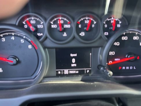 Used 2022 Chevrolet Silverado 1500 Custom image 9