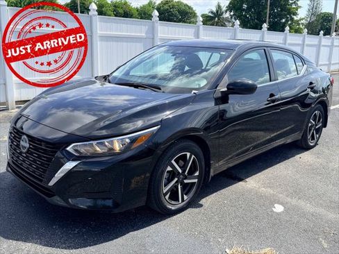 Used 2024 Nissan Sentra SV FWD image 2
