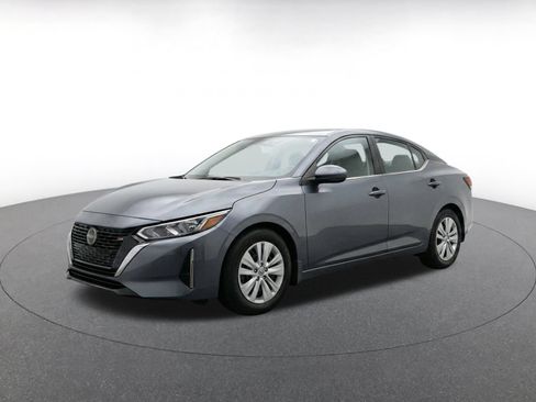 Used 2025 Nissan Sentra S FWD image 3