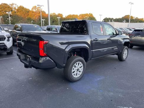 New 2025 Toyota Tacoma SR5 image 12