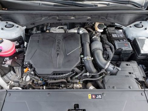 Certified 2025 Kia Sorento SX image 3