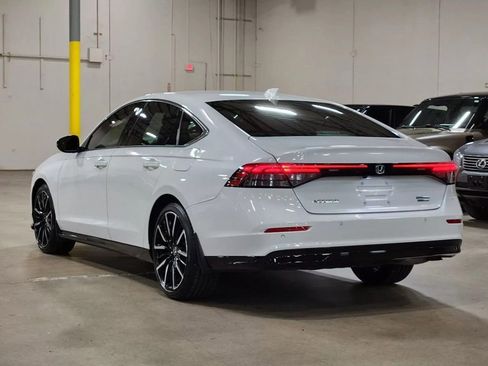 Used 2024 Honda Accord Sport image 6