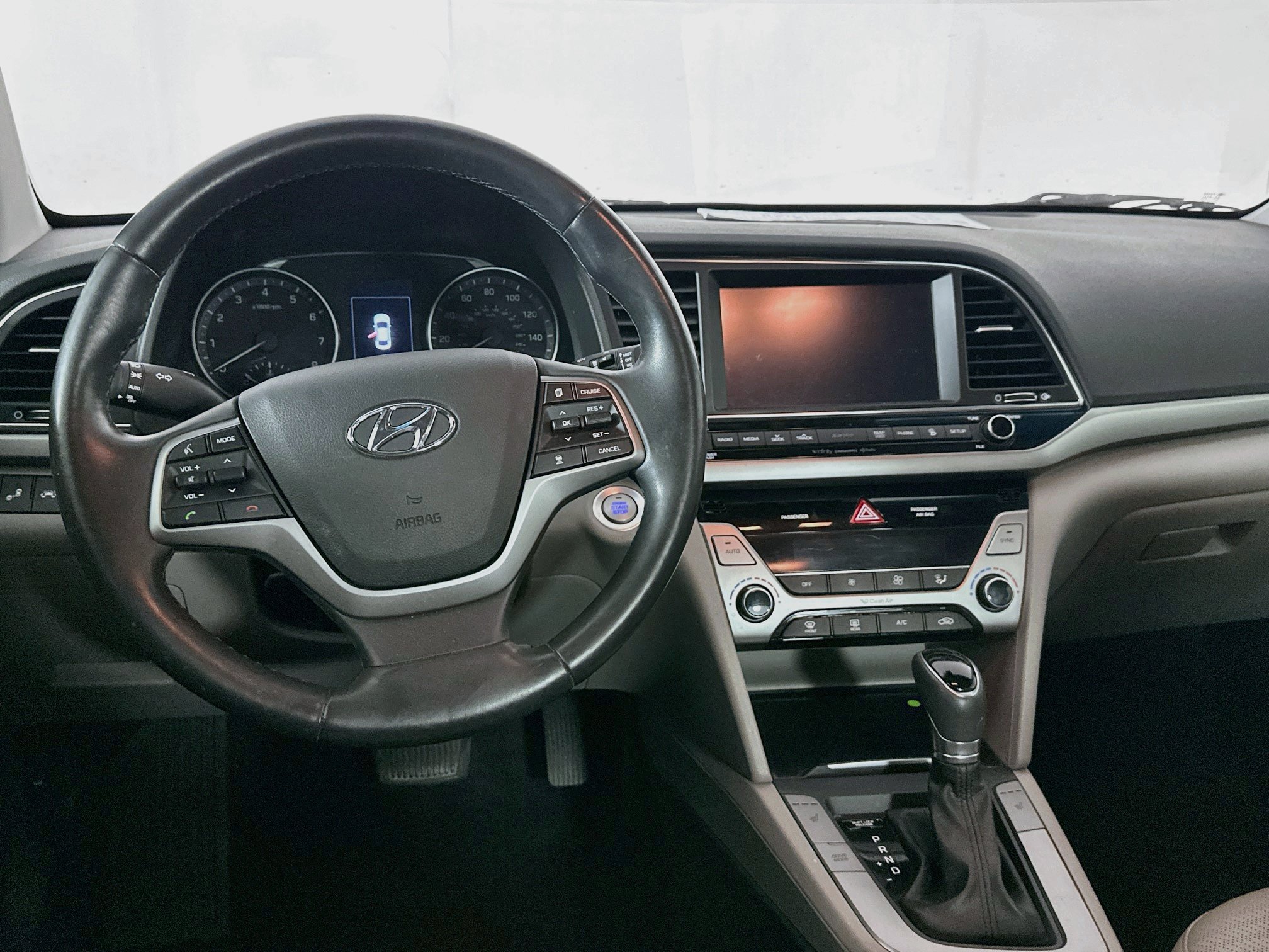 Used 2018 Hyundai Elantra Limited w/ Limited Ultimate Package 02 FWD image 18
