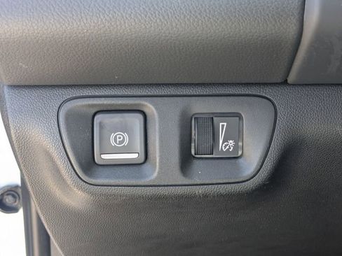 Used 2021 GMC Acadia AT4 AWD/4WD image 15