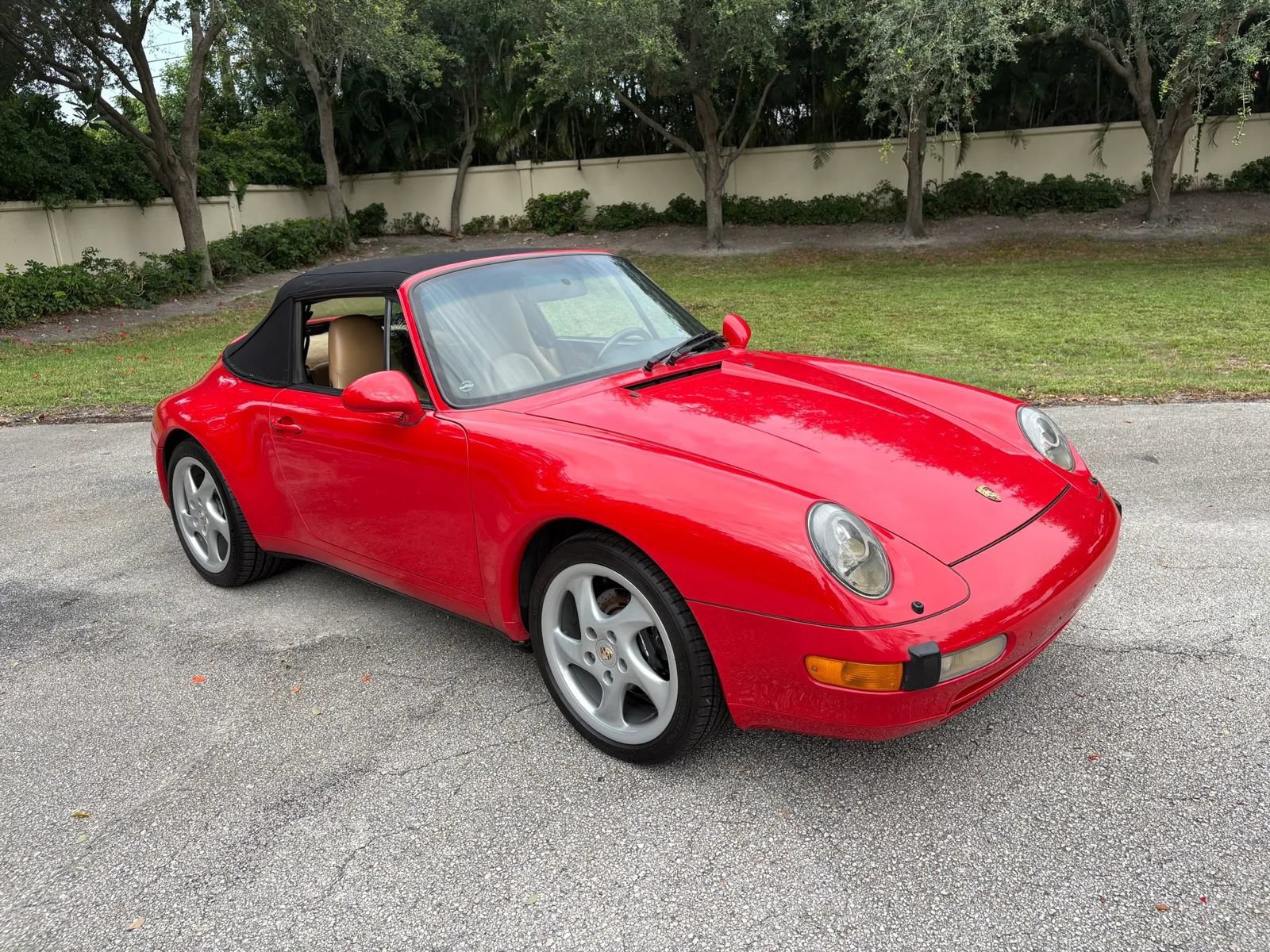 Used 1998 Porsche 911 Cabriolet image 10