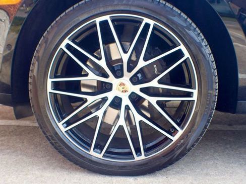 Used 2022 Porsche Macan image 50