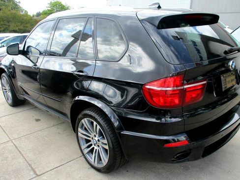 Used 2011 BMW X5 xDrive50i image 12