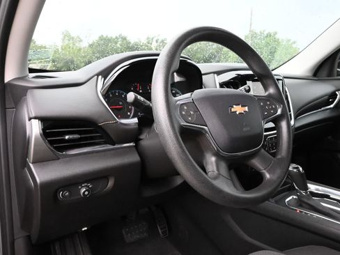Used 2020 Chevrolet Traverse LS FWD image 16