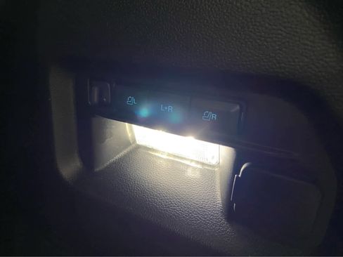 Used 2023 Ford Explorer Limited w/ Equipment Group 301A image 10