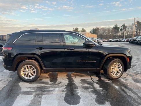 New 2025 Jeep Grand Cherokee Laredo X image 10