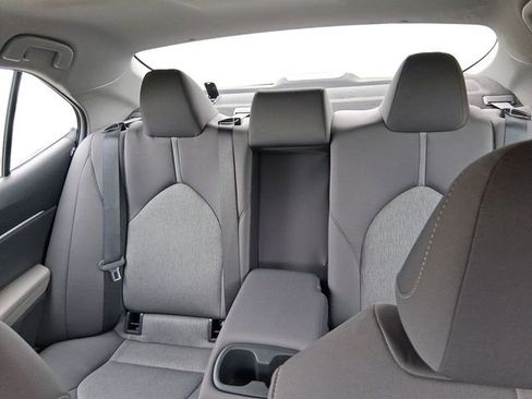 Used 2022 Toyota Camry LE FWD image 16