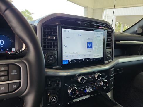 Used 2025 Ford F150 Lariat w/ Equipment Group 501A Mid AWD/4WD image 12