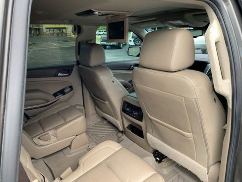 Used 2020 GMC Yukon SLT w/ Open Road Package AWD/4WD image 16