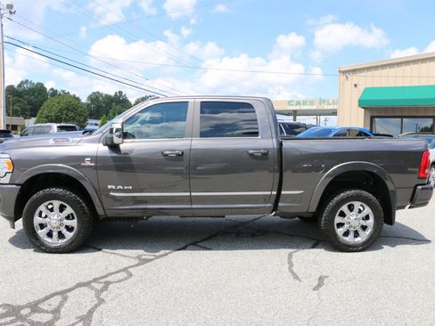 Used 2023 RAM 2500 Limited AWD/4WD image 2