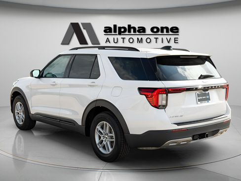 New 2026 Ford Explorer Active w/ Active Comfort Package RWD image 11